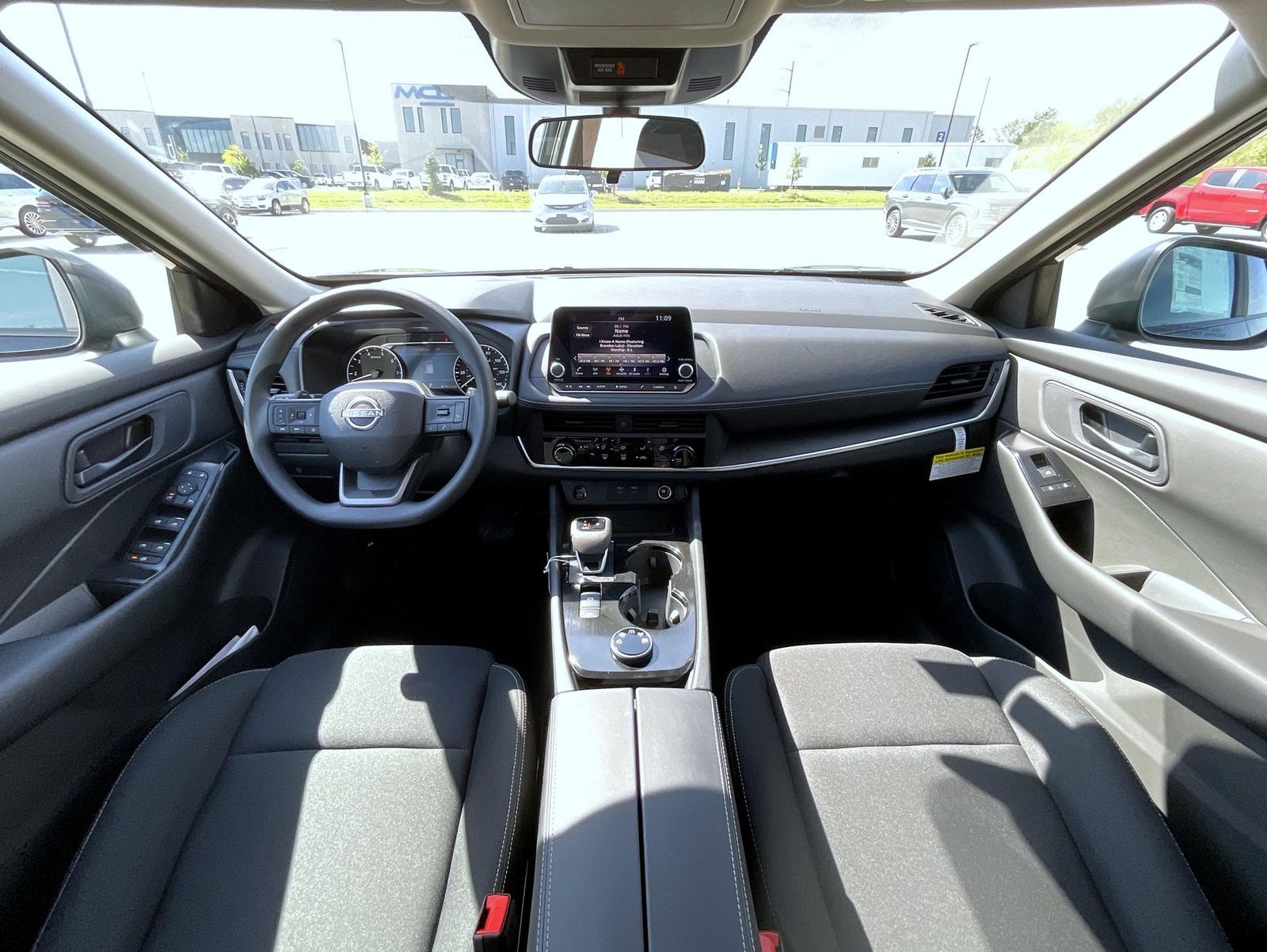 2026 Nissan Rogue S photo 9