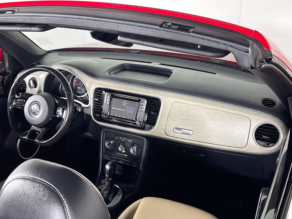2018 Volkswagen Beetle Coast photo 12