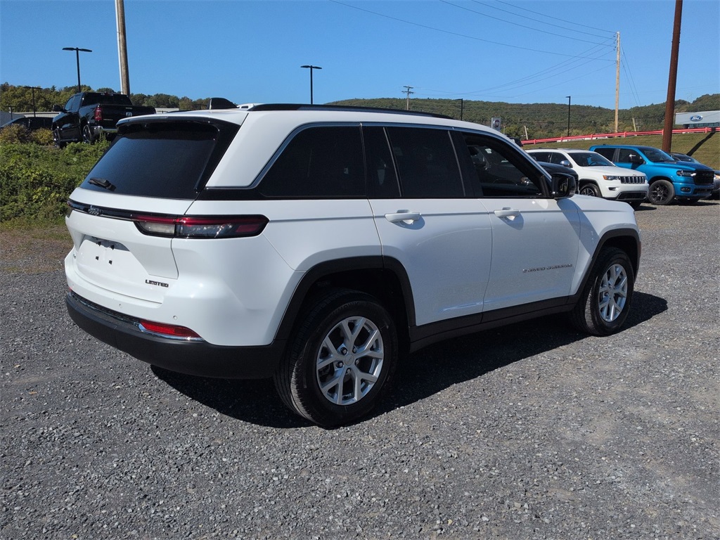 2023 Jeep Grand Cherokee Limited photo 2