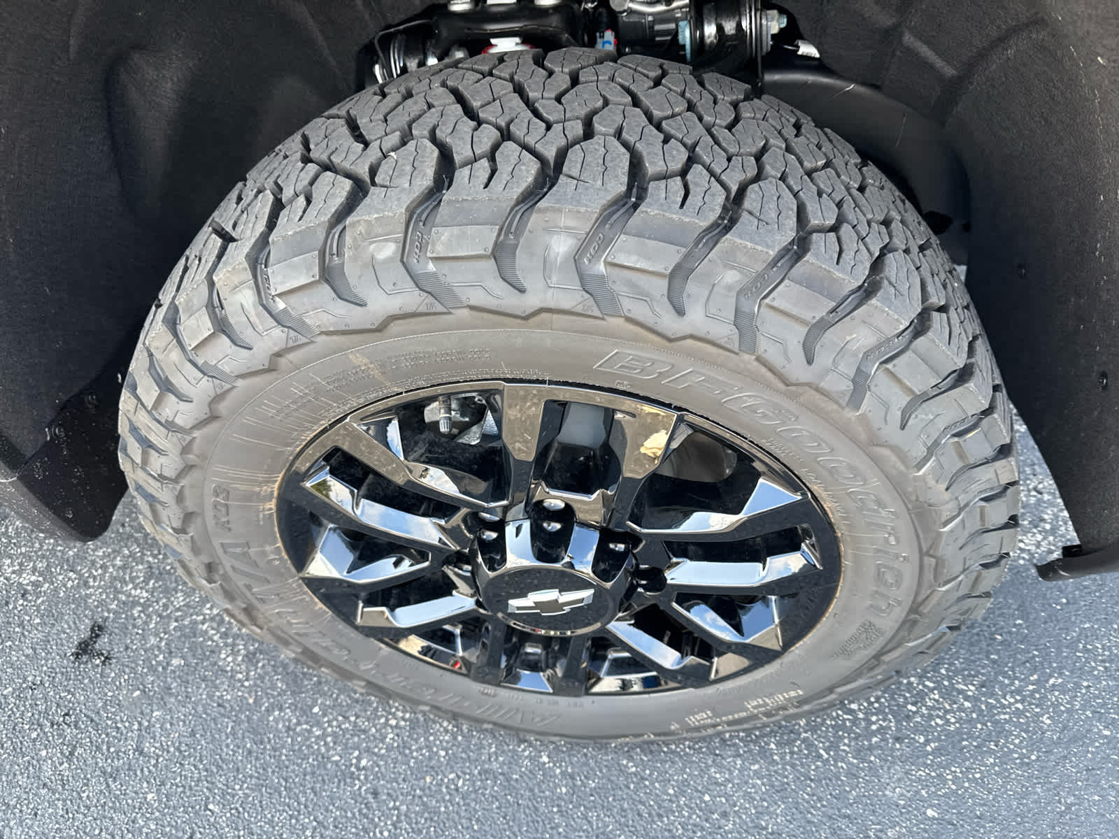 2026 Chevrolet Silverado LTZ photo 14