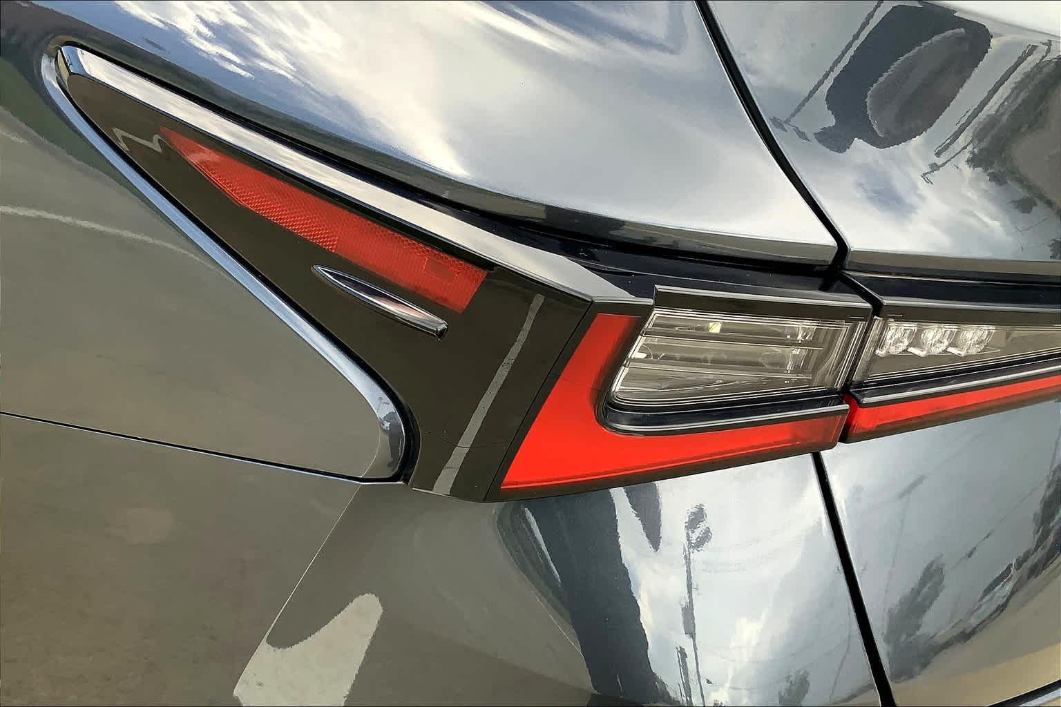 2021 Lexus IS 300 photo 25