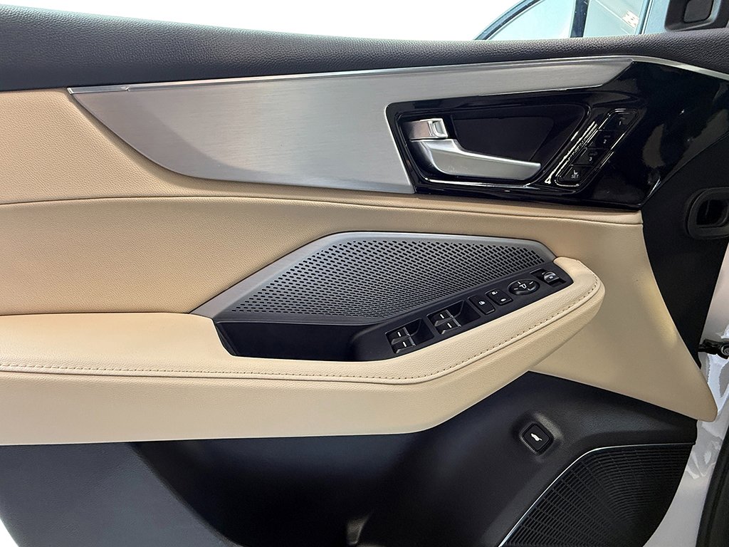2026 Acura MDX SH-AWD photo 12
