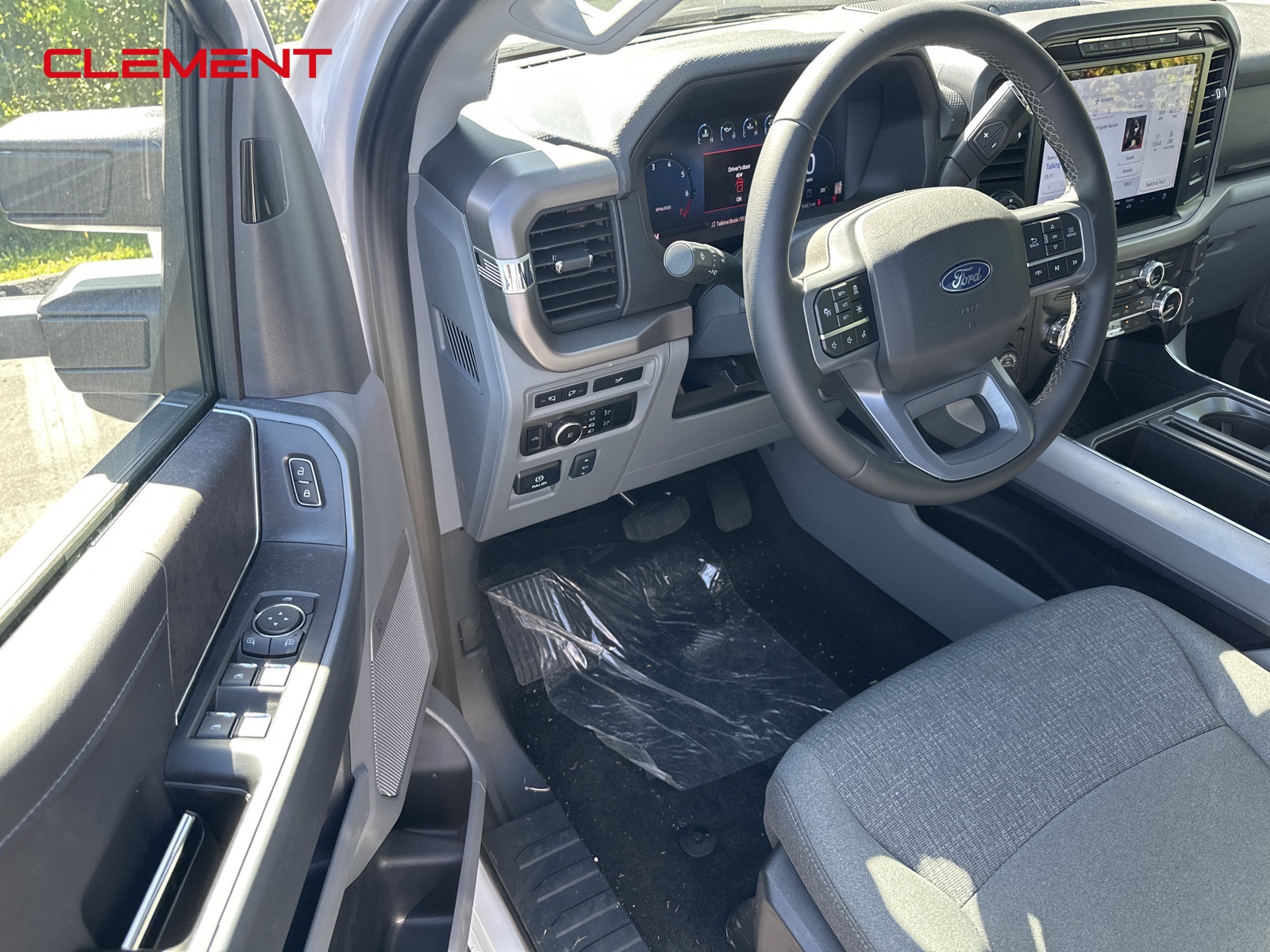 2024 Ford F-150 XLT photo 19
