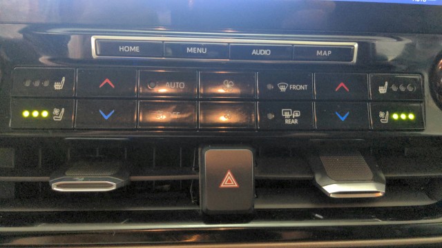 Used 2021 Blizzard Pearl Toyota Hybrid Limited image 22