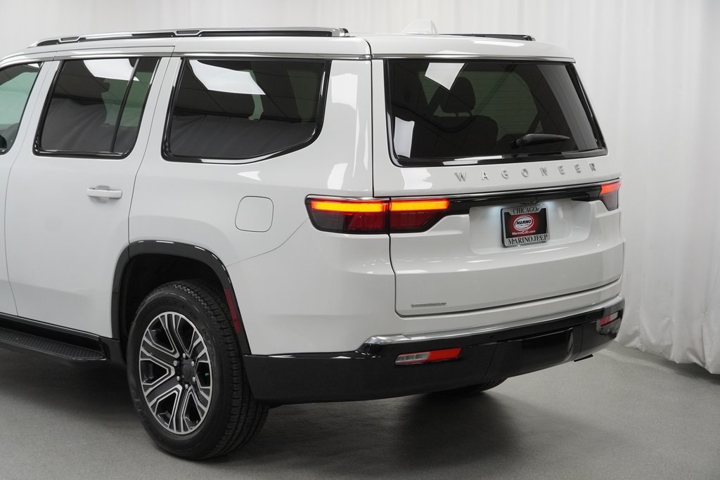 2023 Jeep Wagoneer Base photo 10