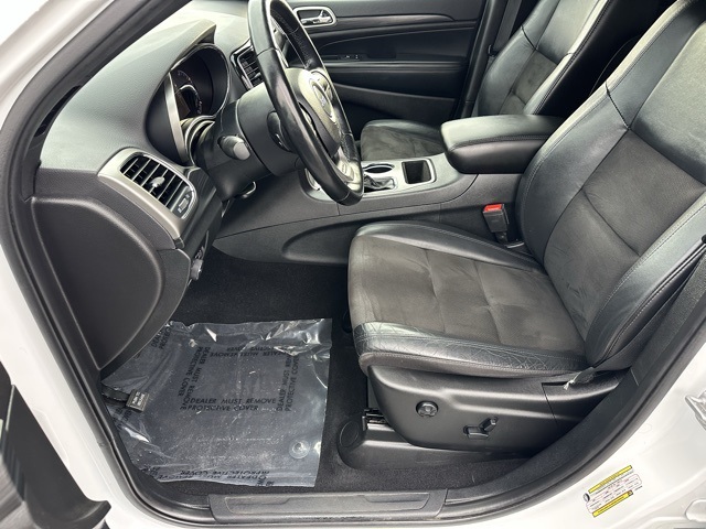 2020 Jeep Grand Cherokee Altitude photo 5