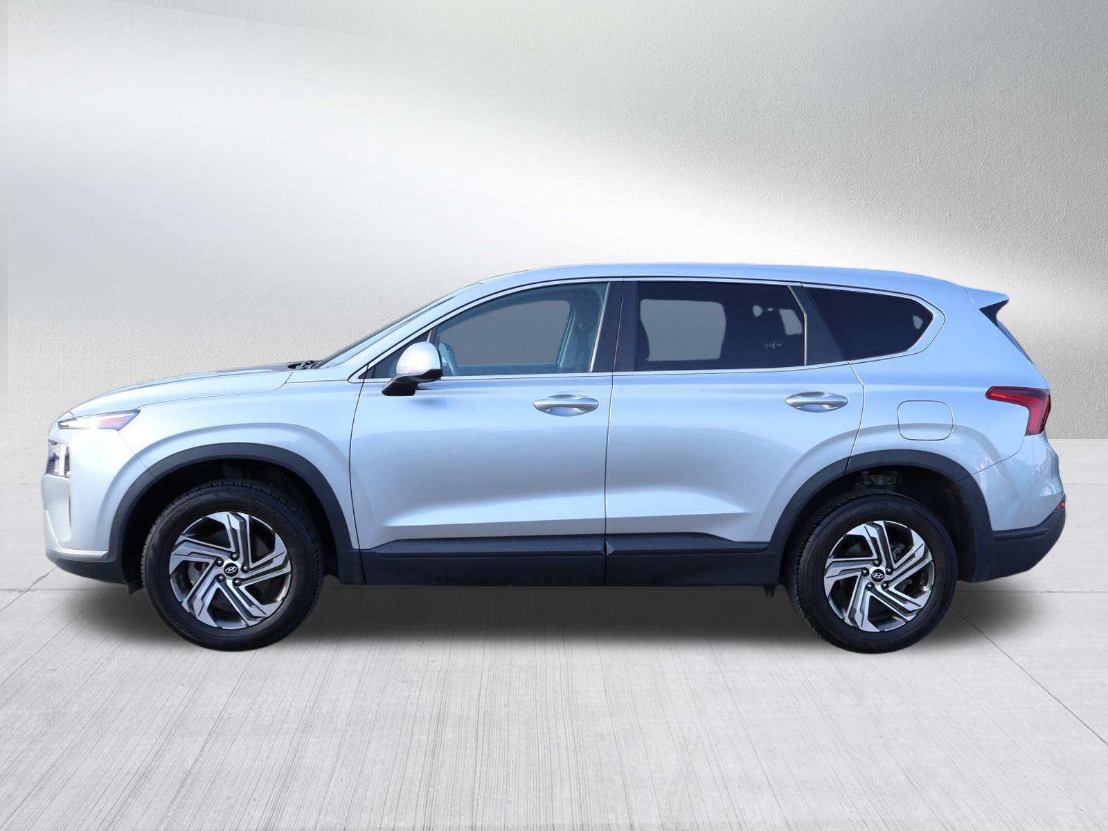 2022 Hyundai Santa Fe SE photo 4