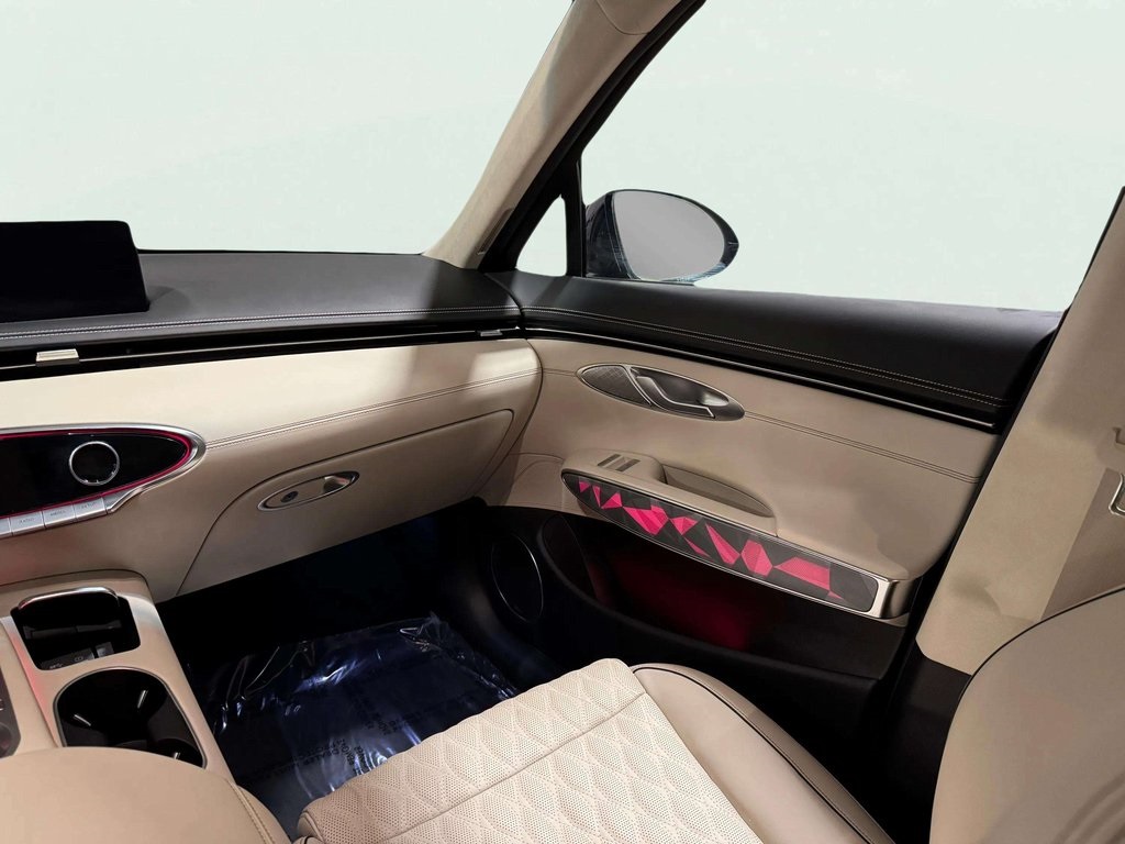 2025 Genesis GV70 3.5T Sport Advanced photo 11