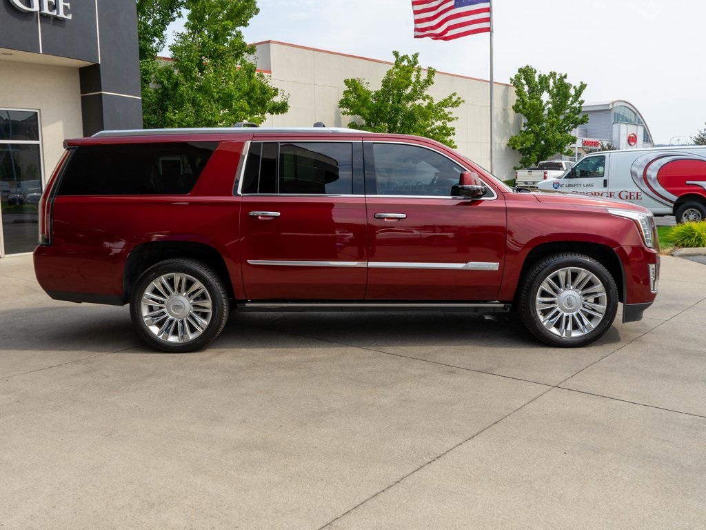 2018 Cadillac Escalade ESV Platinum photo 5