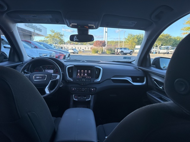 2023 Gmc Terrain SLE photo 26