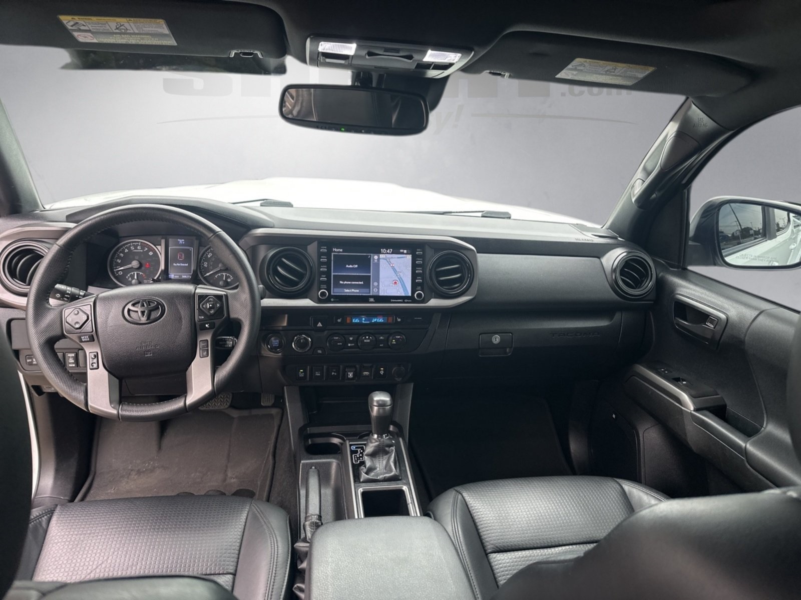 2021 Toyota Tacoma TRD Off-Road photo 3