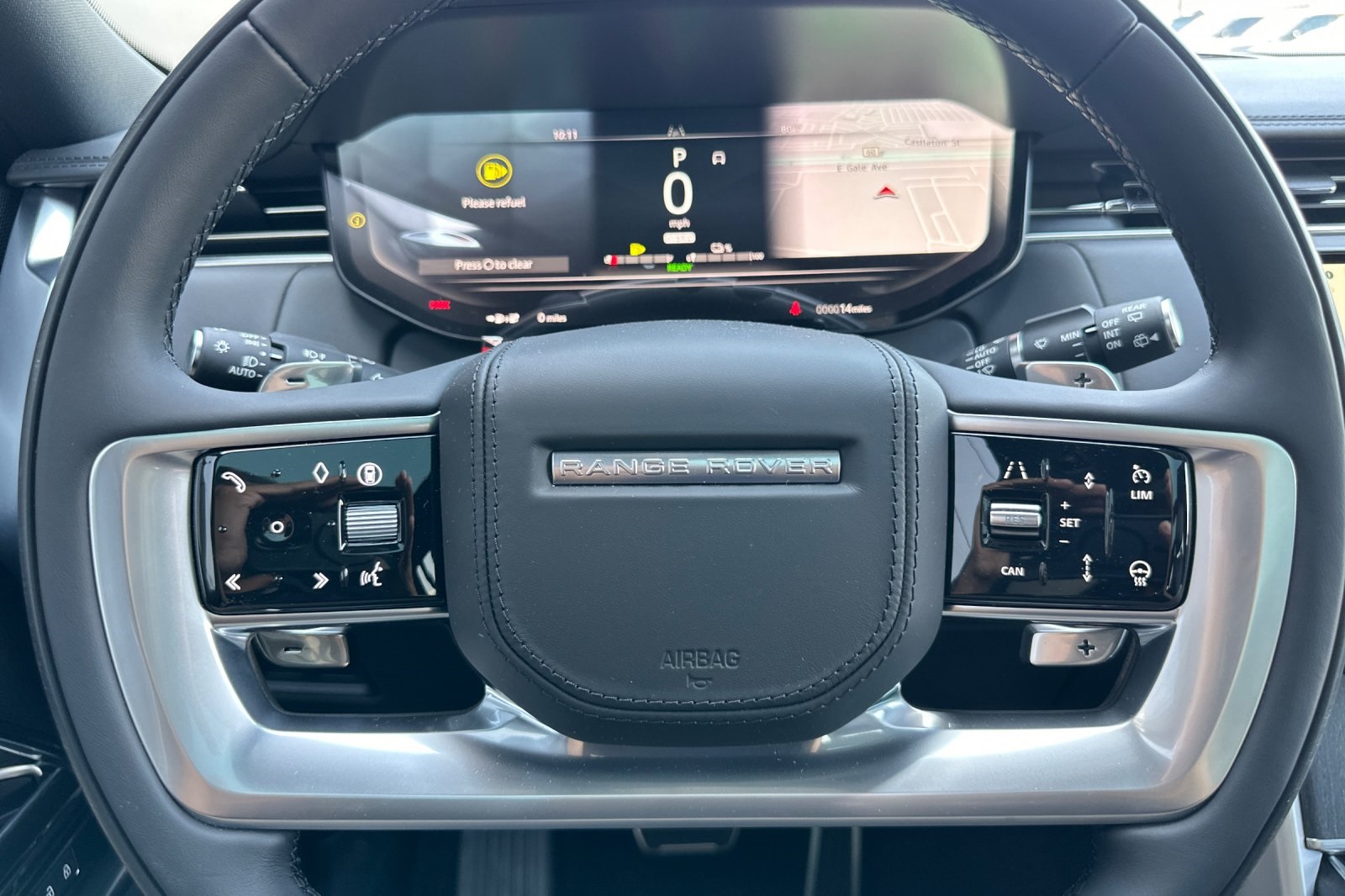 2025 Land Rover Range Rover SE photo 25