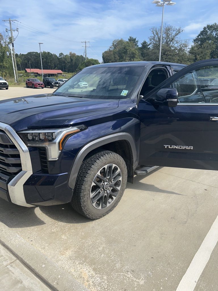 2023 Toyota Tundra Limited photo 2