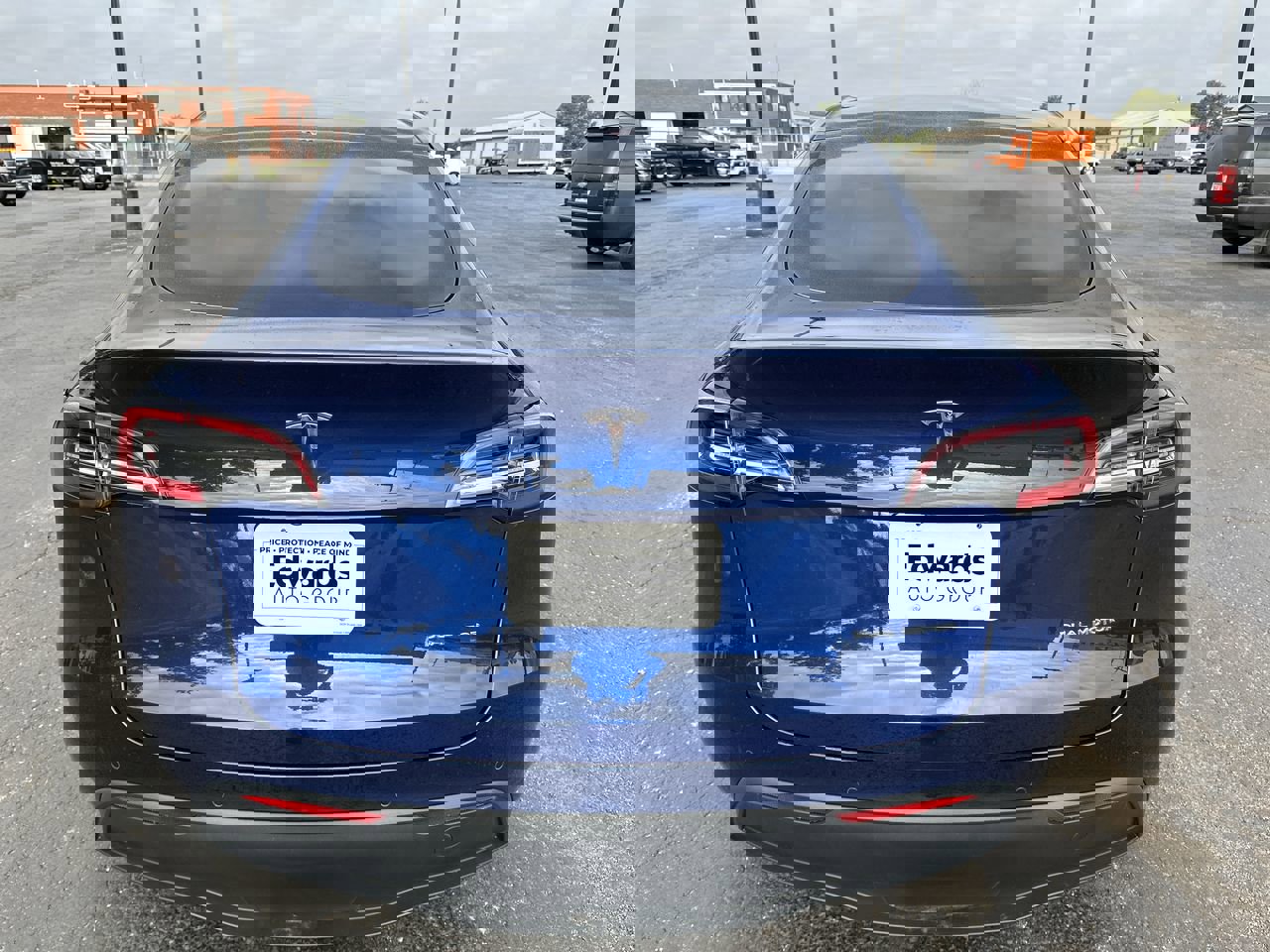 2020 Tesla Model Y Long Range photo 24