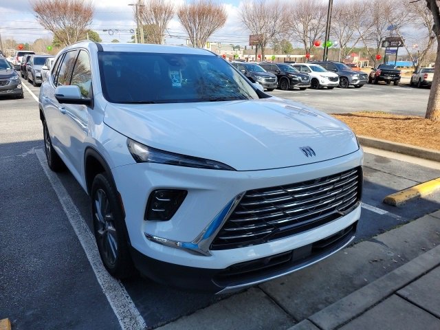 2025 Buick Enclave Preferred's photo