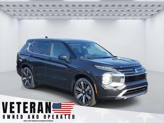 2025 Mitsubishi Outlander SE's photo