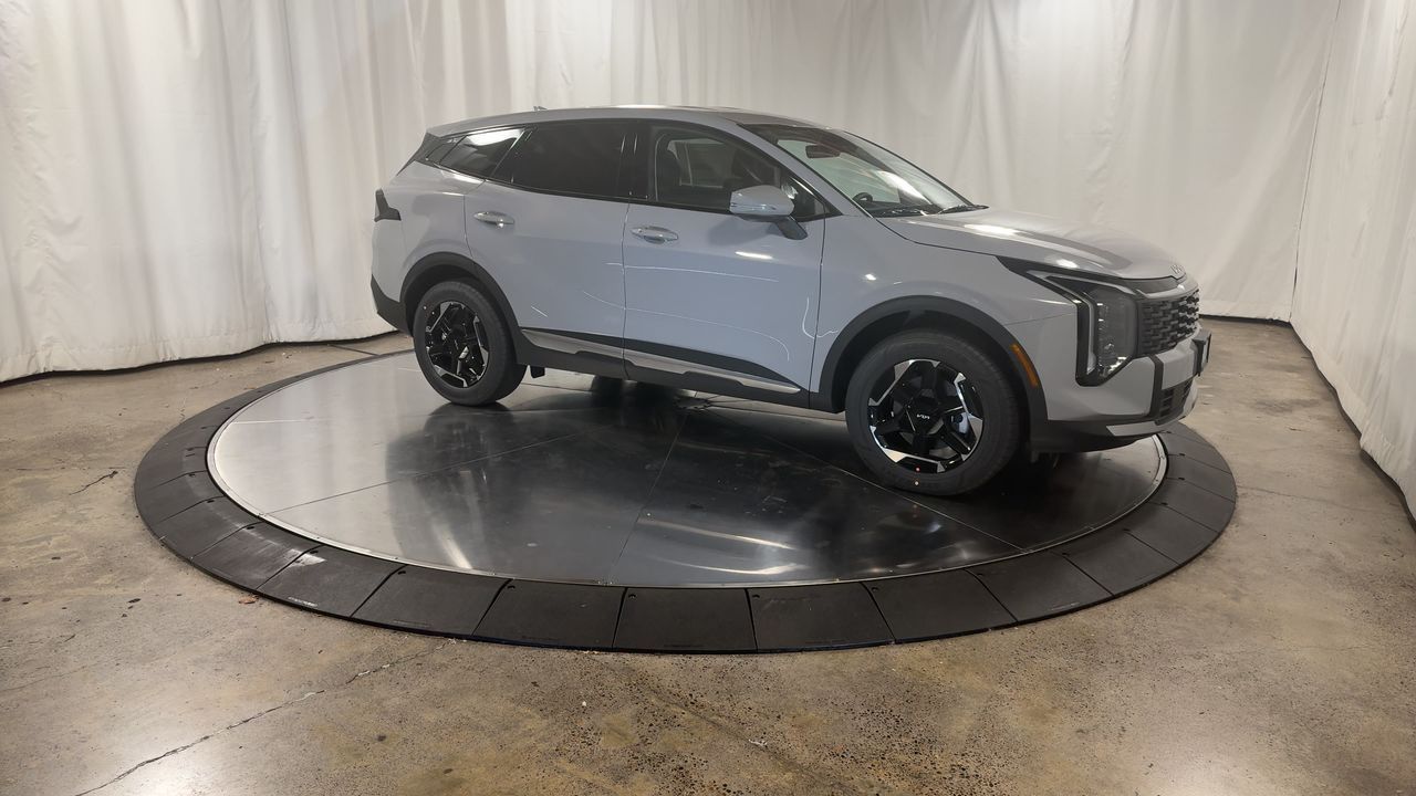 2026 Kia Sportage Hybrid S photo 2