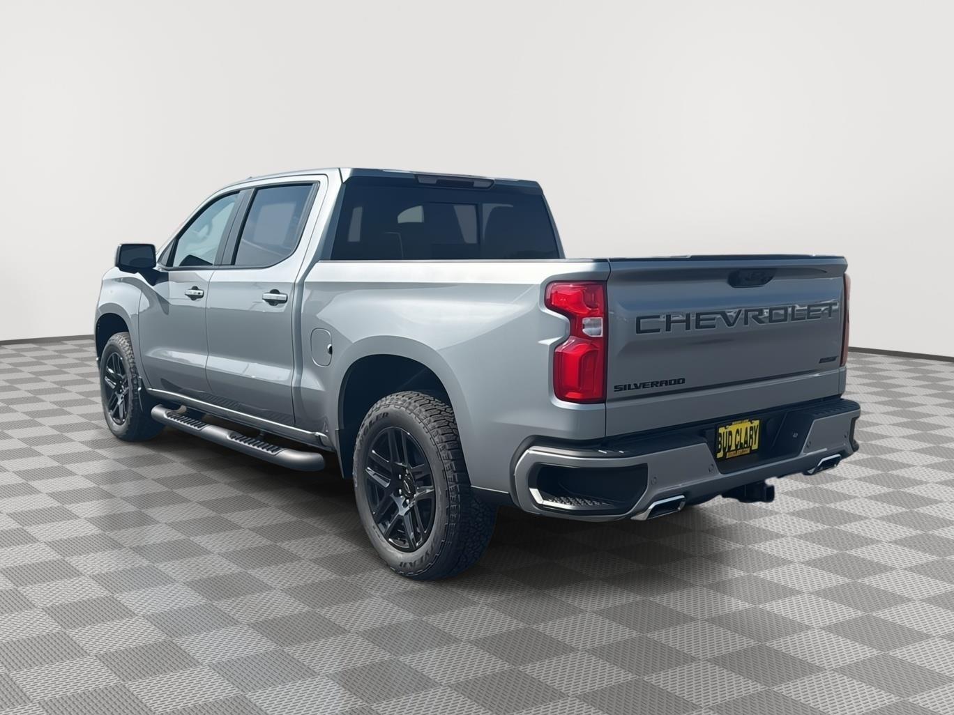 2025 Chevrolet Silverado 1500 RST photo 3