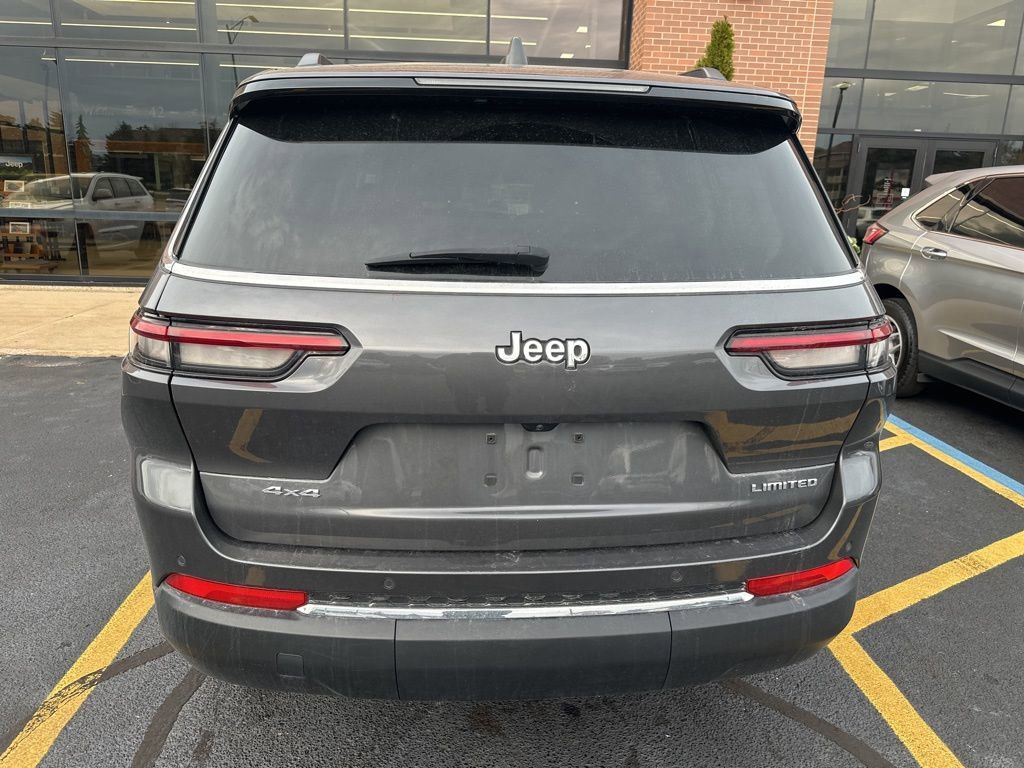 2023 Jeep Grand Cherokee Limited photo 3