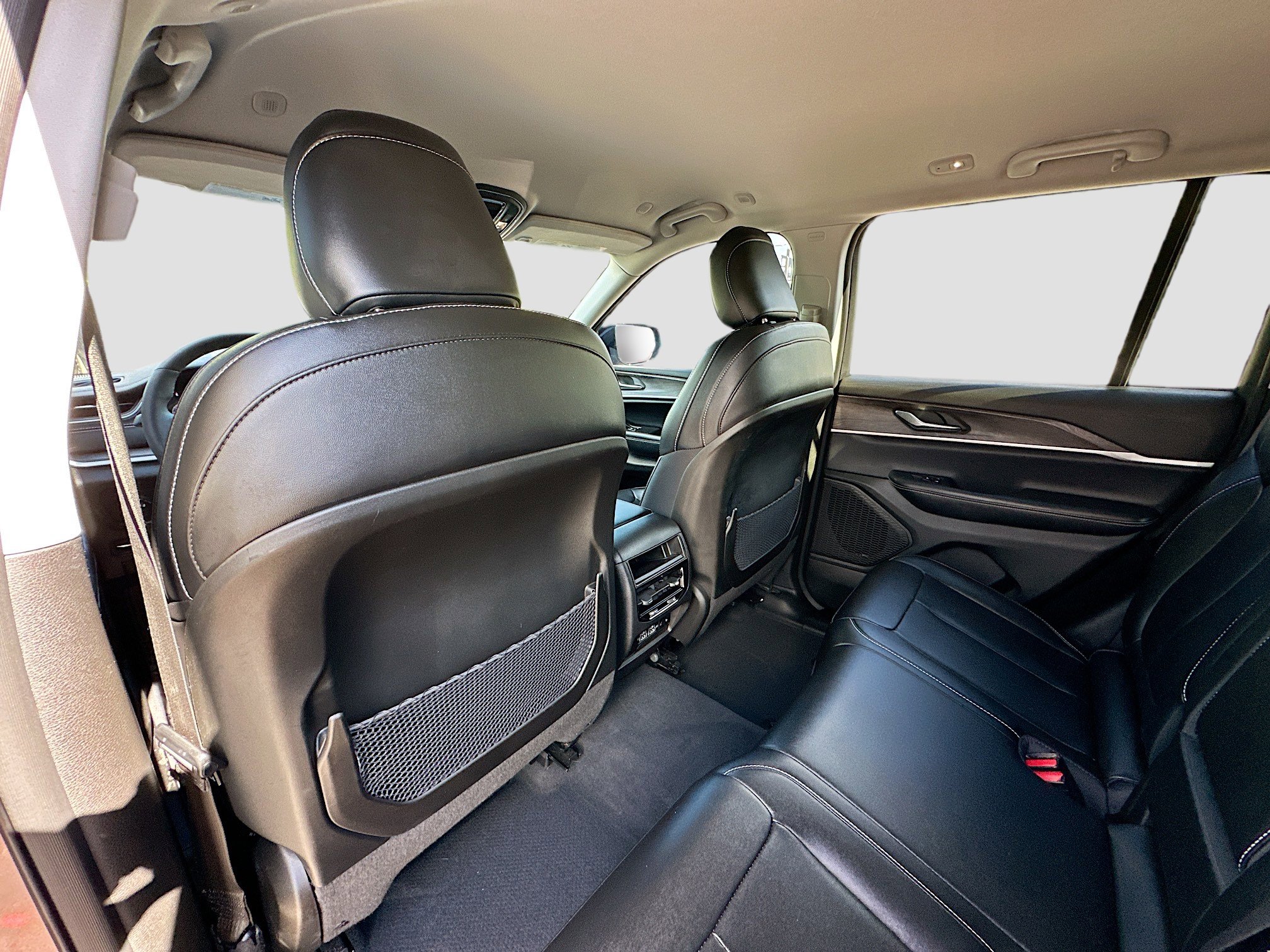 2023 Jeep Grand Cherokee Limited photo 24