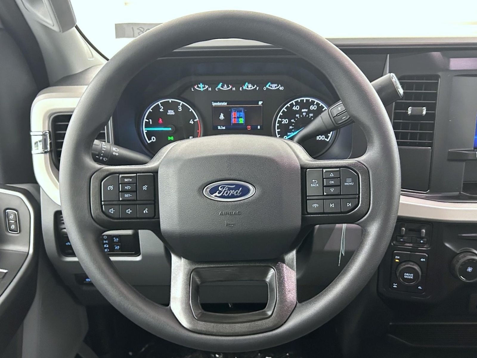 2026 Ford F-350 photo 11