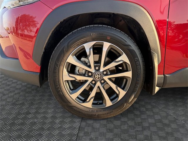 2022 Toyota Corolla Cross XLE photo 15