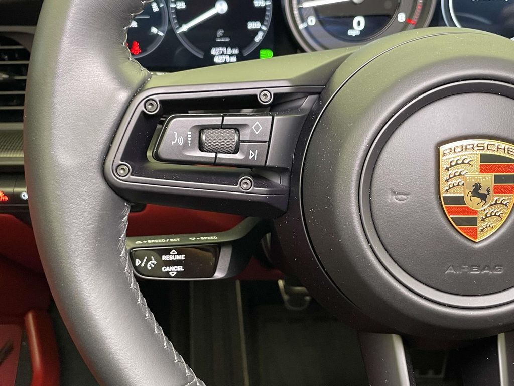 2023 Porsche 911 Targa 4 GTS photo 34