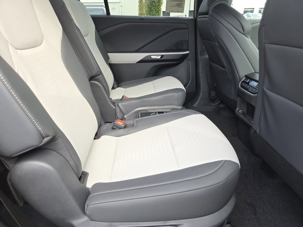 2026 Lexus TX 500h F SPORT Performance Premium photo 2