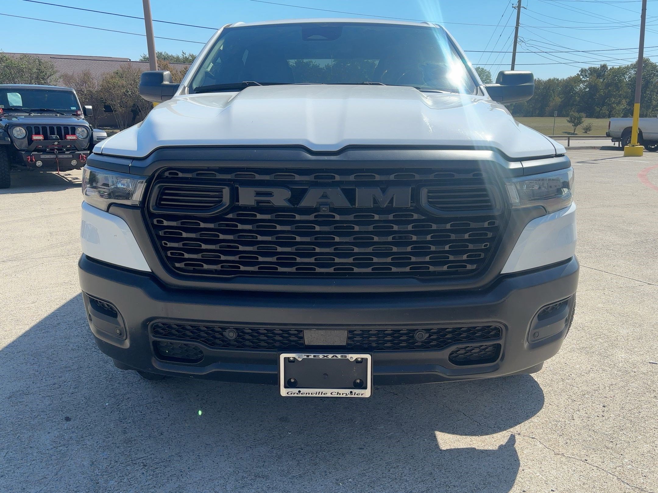 2025 Ram 1500 Tradesman photo 2