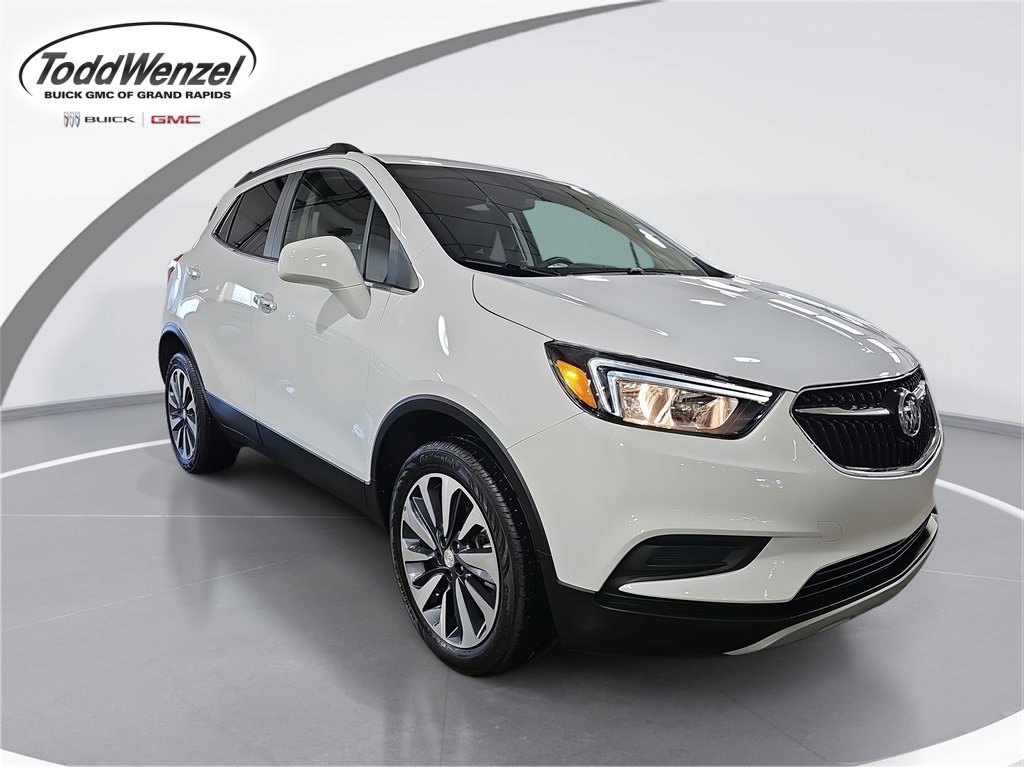 2022 Buick Encore Preferred's photo