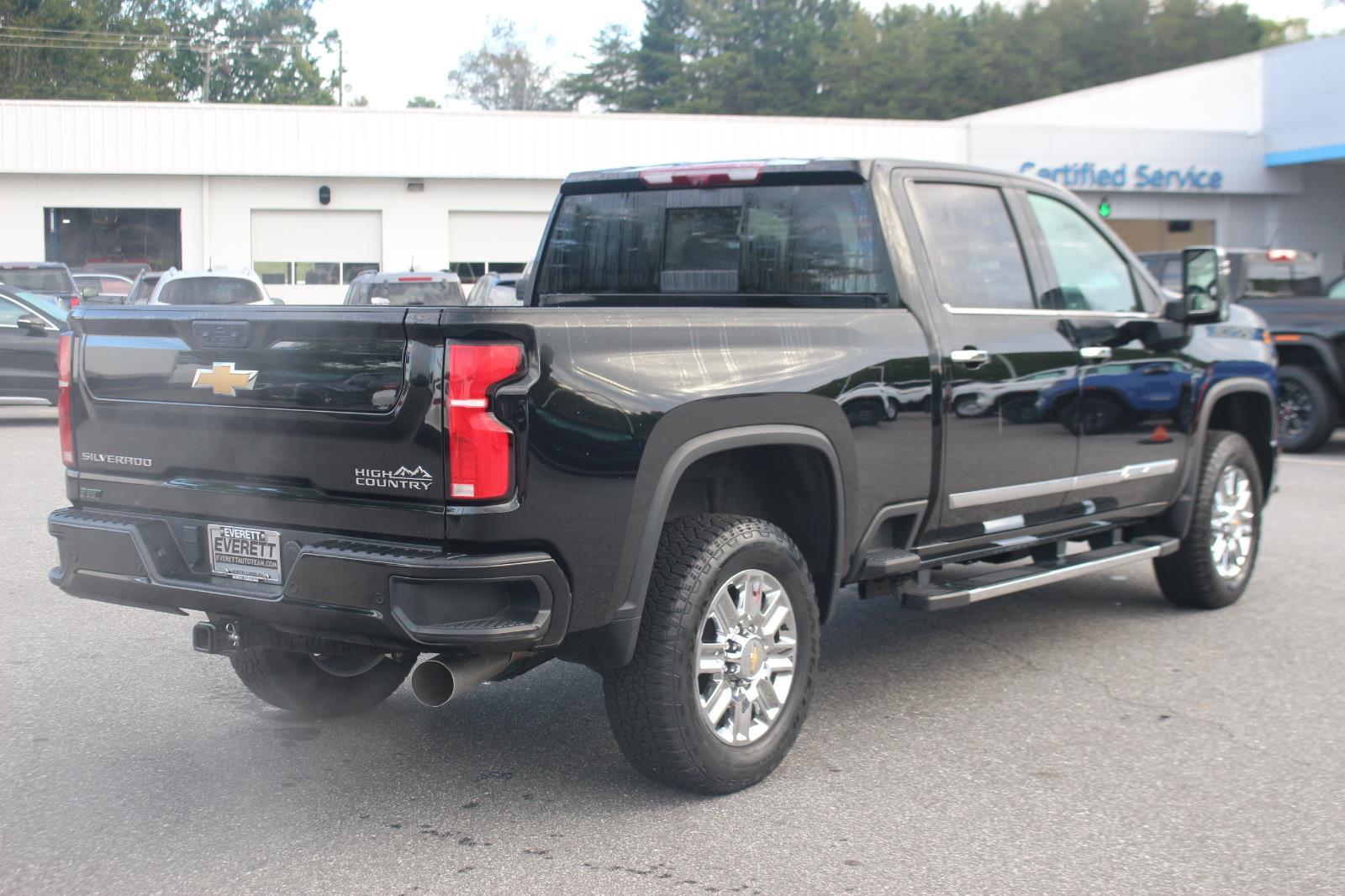 2024 Chevrolet Silverado 3500HD High Country photo 7