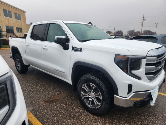 2026 GMC Sierra 1500 SLE's photo