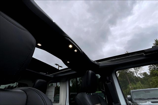 2024 Jeep Wrangler Rubicon 392 photo 21