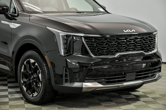 2024 Kia Sorento S photo 2