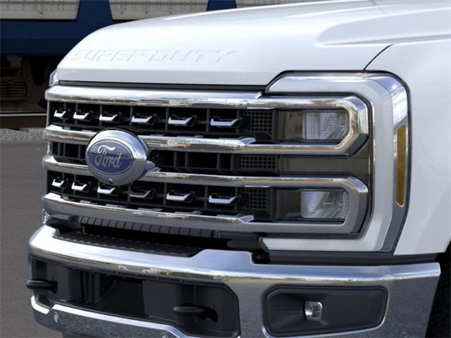 2025 Ford F-350 photo 17