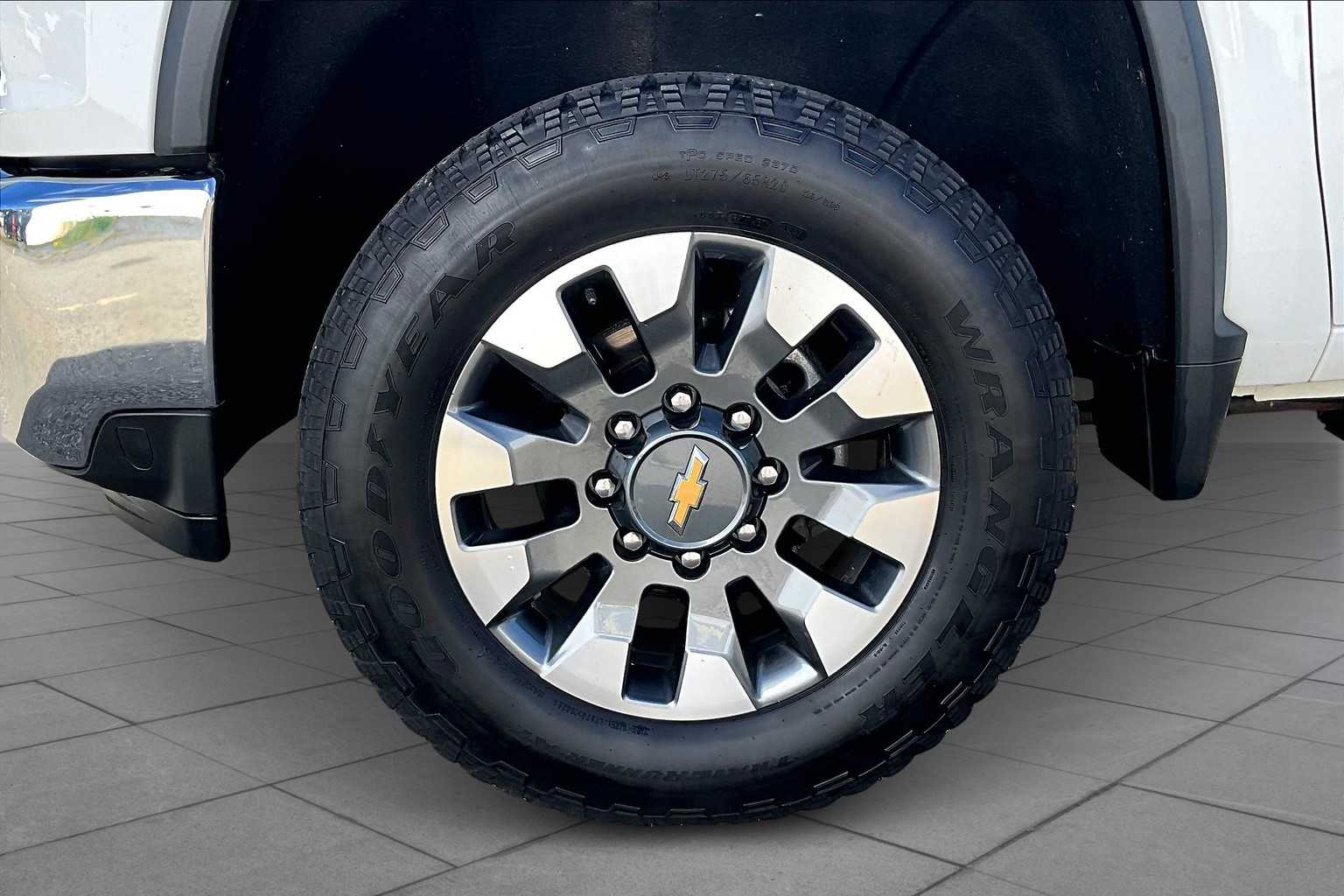 2021 Chevrolet Silverado 2500HD LT photo 10