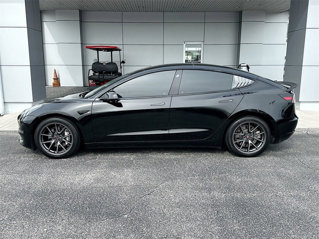 2023 Tesla Model 3 photo 4