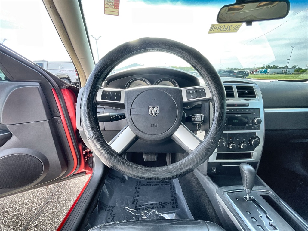 2010 Dodge Charger R/T photo 11