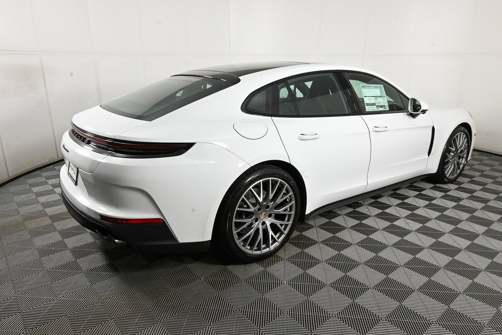 2025 Porsche Panamera 4 photo 29