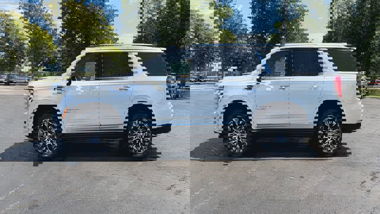 2025 Gmc Yukon AT4 Ultimate photo 5