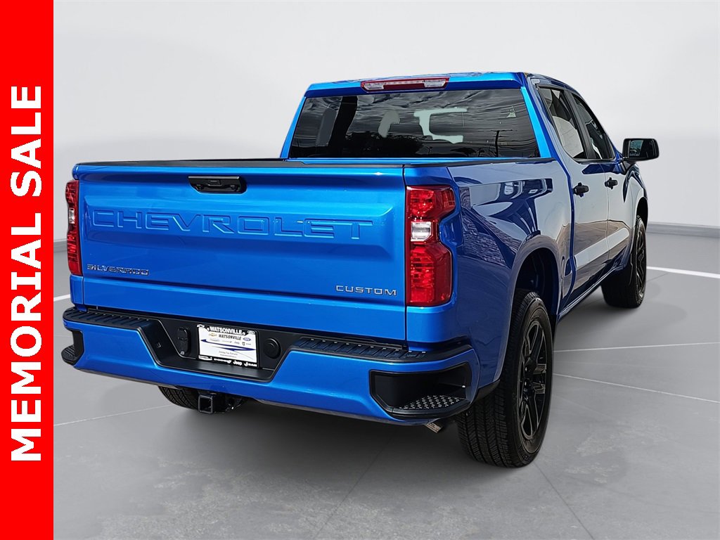 2025 Chevrolet Silverado 1500 Custom photo 3