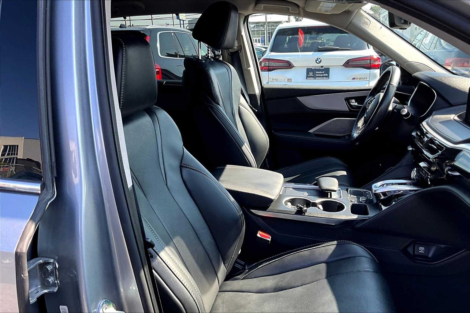 2023 Acura MDX SH-AWD Technology photo 3