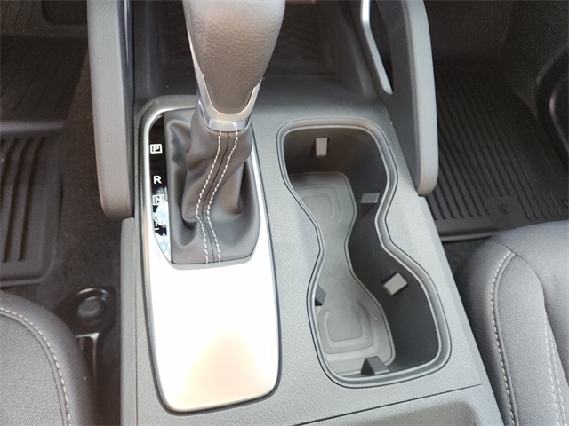 2025 Nissan Frontier Crew Cab SV photo 14