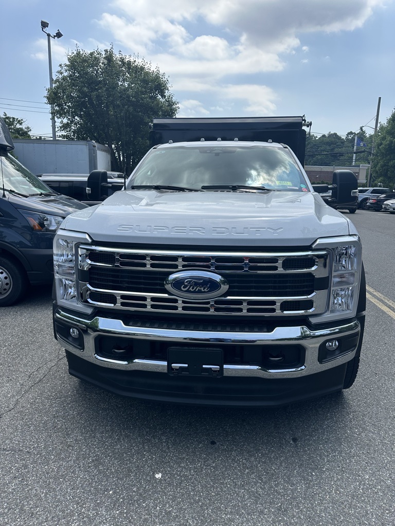2024 Ford F-550 XL photo 3