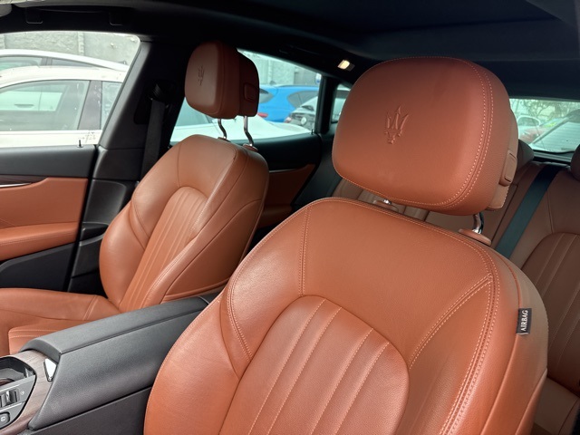 2022 Maserati Levante GT photo 2