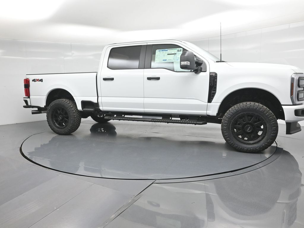 2025 Ford F-250 photo 5