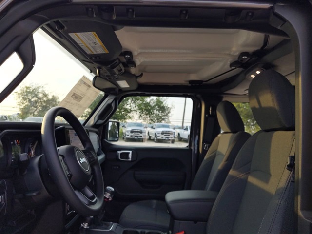2025 Jeep Wrangler Sport photo 15
