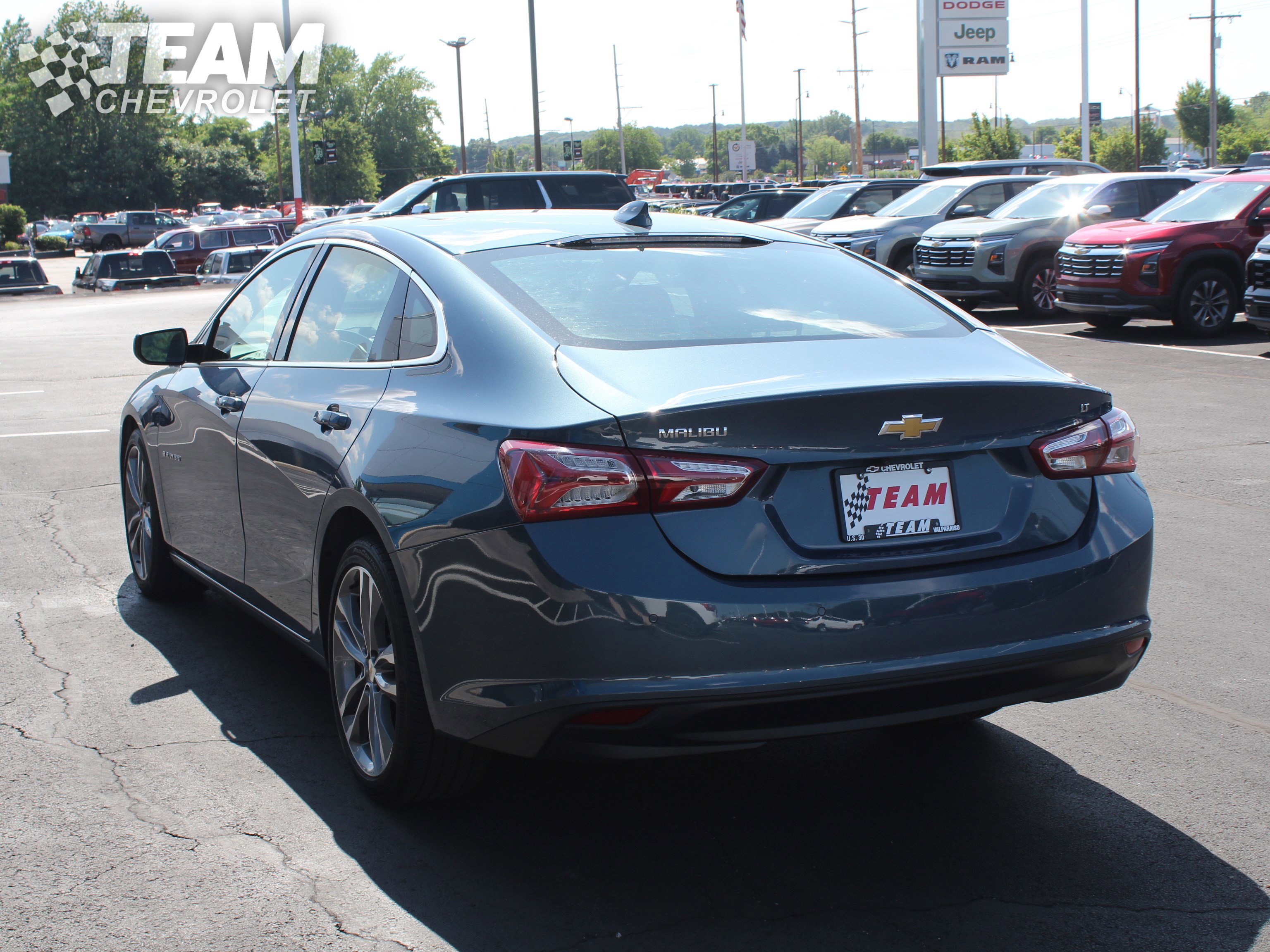 2024 Chevrolet Malibu Premier 2LT photo 5