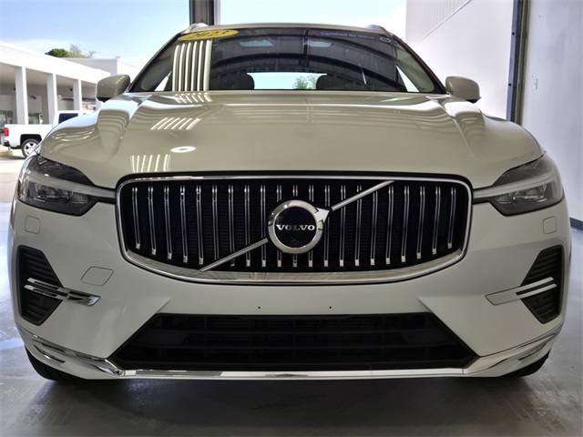 2023 Volvo XC60 B5 Plus photo 7