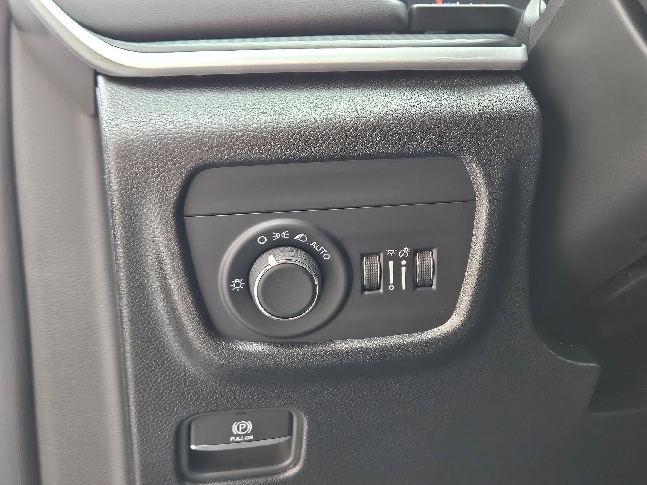 2025 Jeep Grand Cherokee Laredo X photo 17